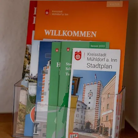 Highlight Am Stadtplatz Muehldorf - C4S Come4Stay - 2 Zimmer Wohnung I Bis Zu 5 Gaeste Exterior foto