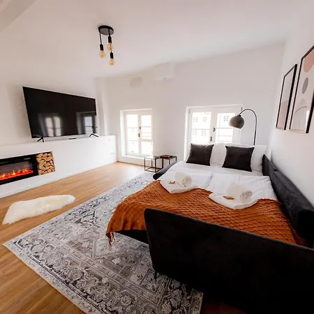 Highlight Am Stadtplatz Muehldorf - C4S Come4Stay - 2 Zimmer Wohnung I Bis Zu 5 Gaeste Exterior foto