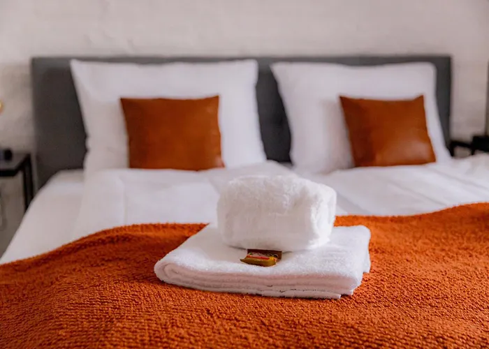Highlight Am Stadtplatz Muehldorf - C4S Come4Stay - 2 Zimmer Wohnung I Bis Zu 5 Gaeste